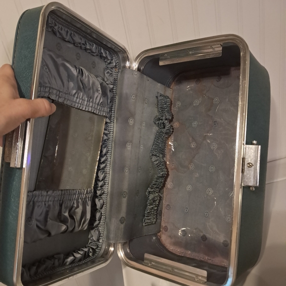 Vintage Towncraft Train case Travel Bag Make Up Box Suitcase Prop - Picture 13 of 15